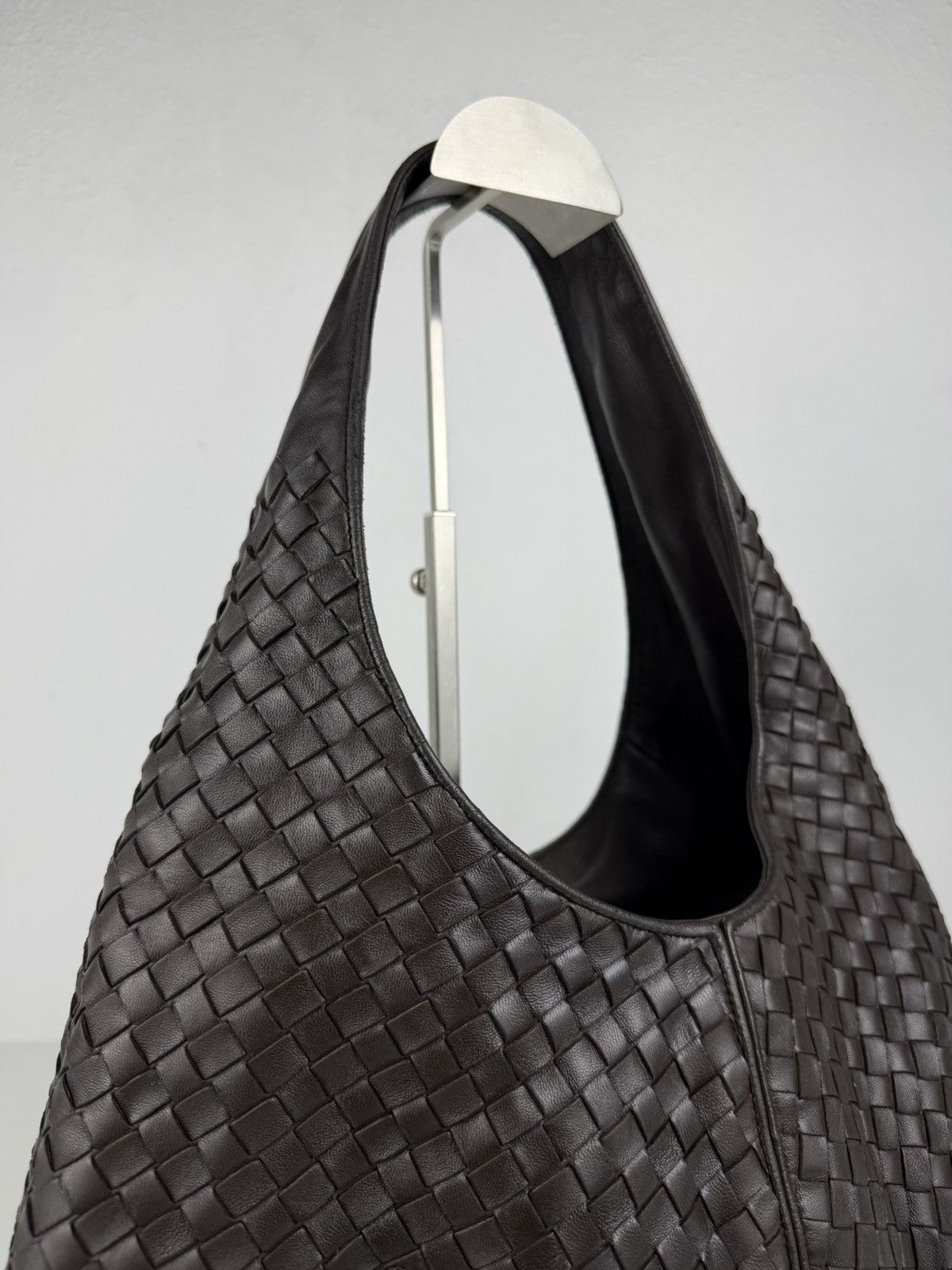Bottega Veneta intrecciato ball hobo handbag