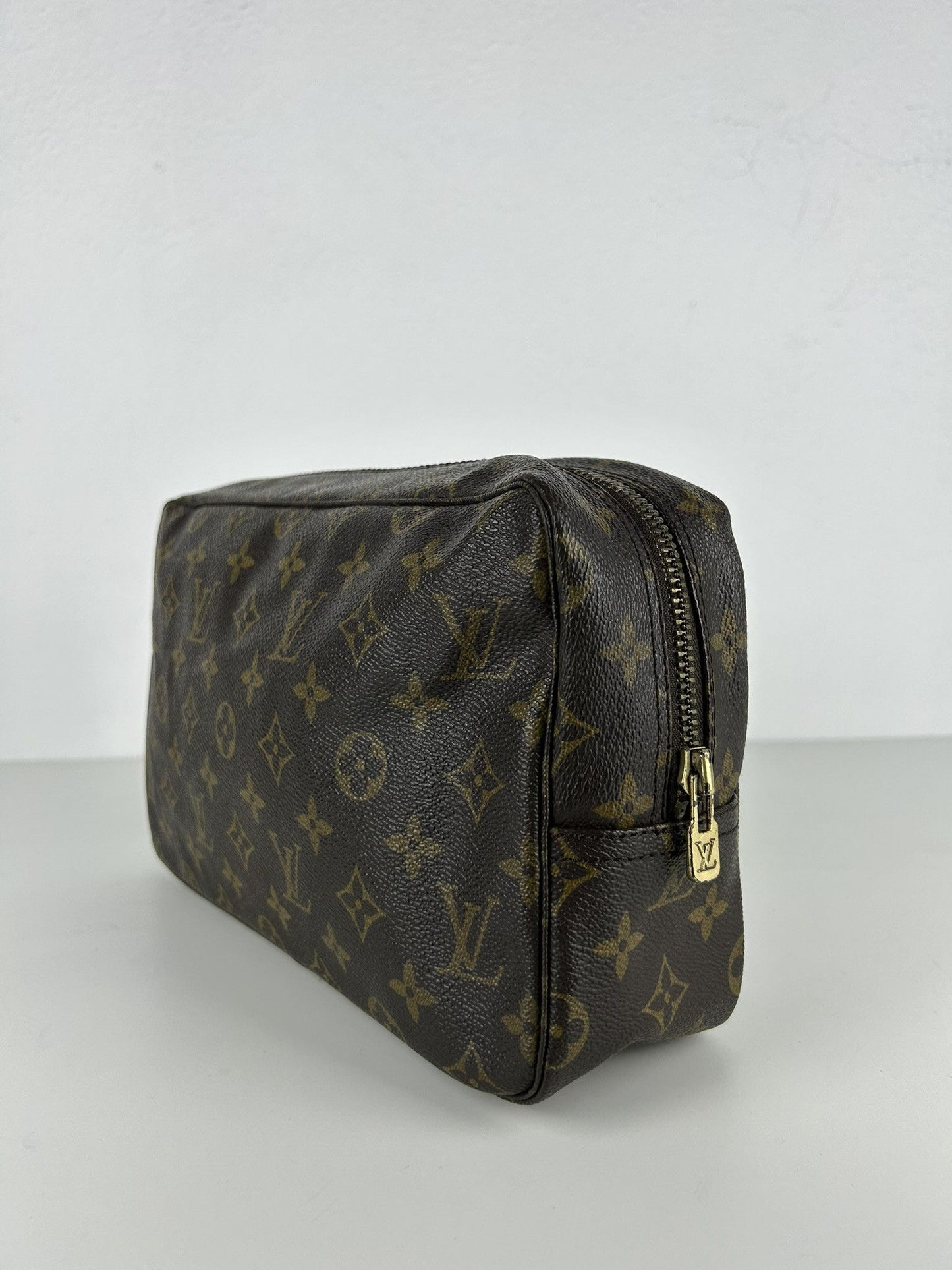 Vintage 80s Louis Vuitton monogram trousse 28 toiletry bag