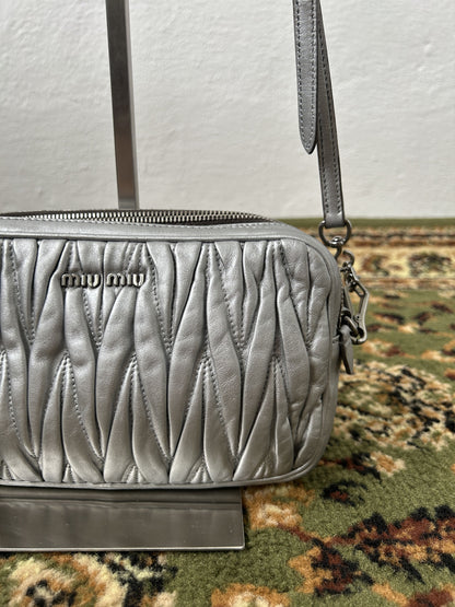 Miu miu matelasse pleated leather silver small crossbody bag