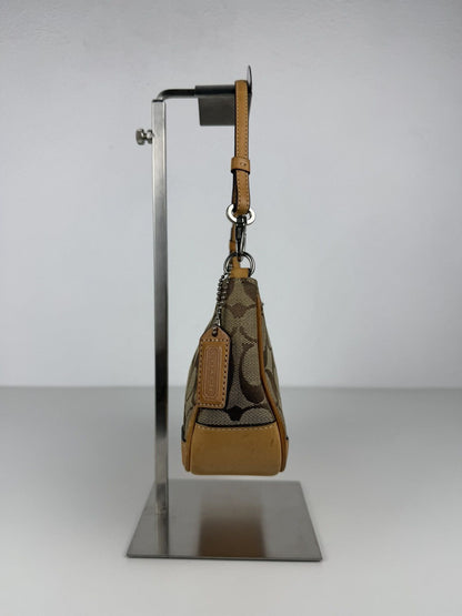 Coach signature demi mini pouch