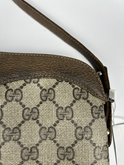 Vintage 80s Gucci GG monogram shoulder/ crossbody bag