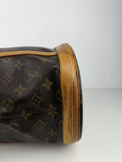 Vintage Louis Vuitton monogram bucket GM