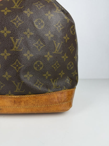 Vintage 80s Louis Vuitton monogram Noe GM
