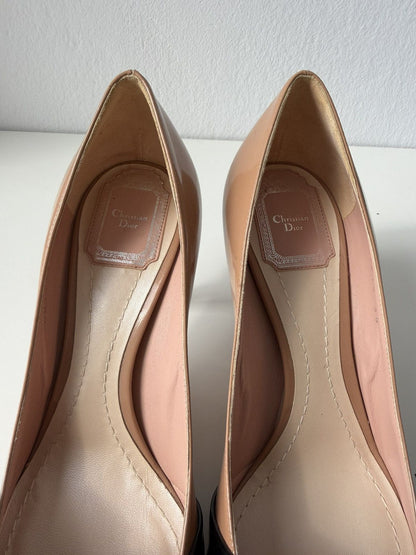 Dior patent leather buckled pointed toe pumps with bow