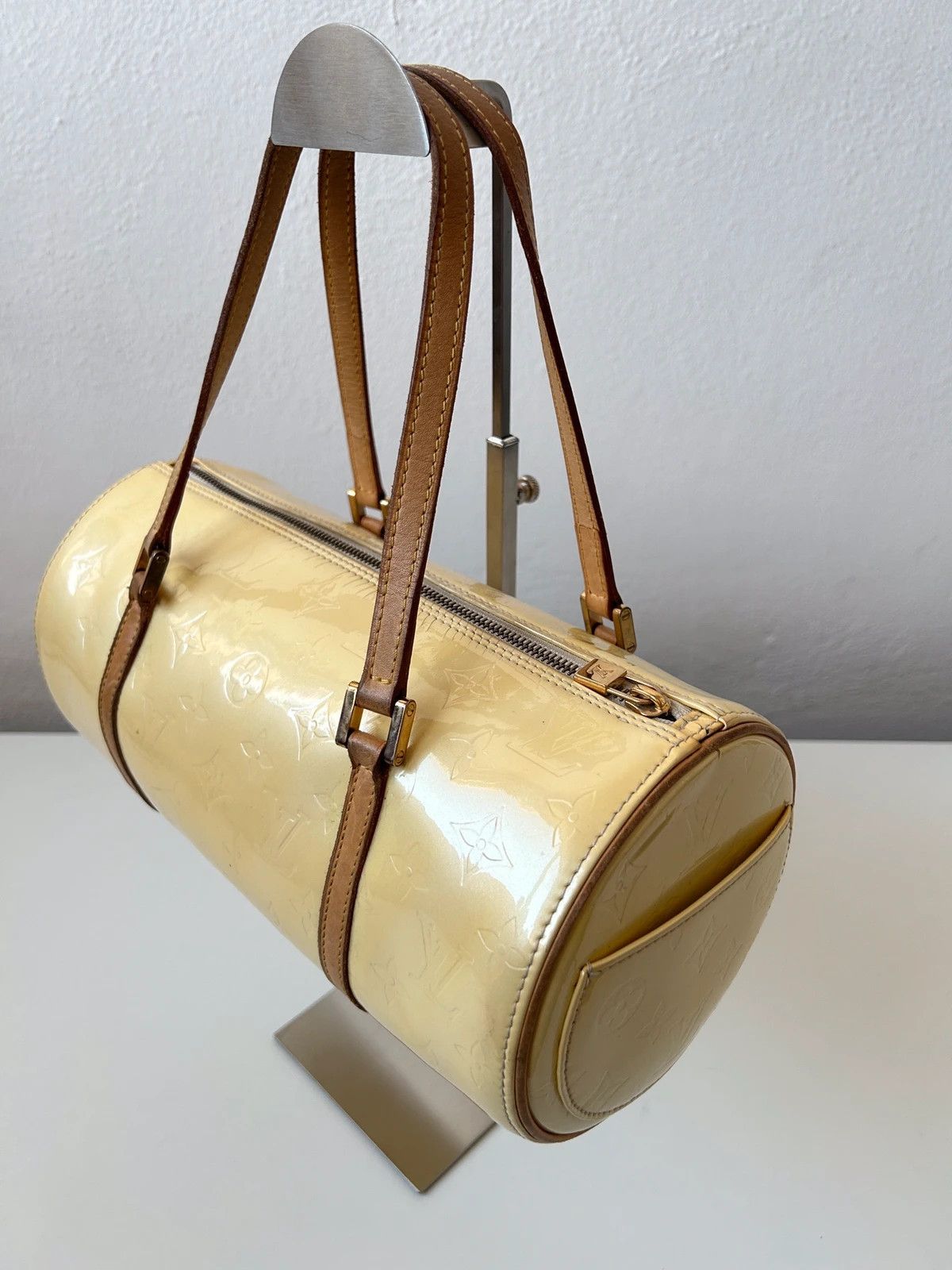 Louis Vuitton Bedford vernis monogram patent leather handbag