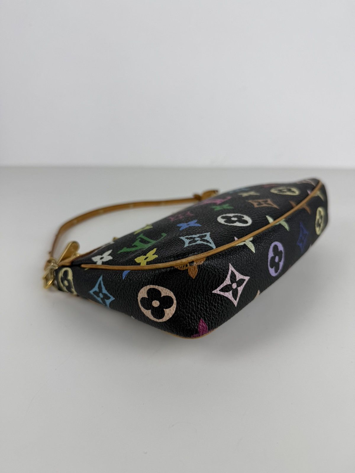 Louis Vuitton x Takashi Murakami pochette accessoires multicolor