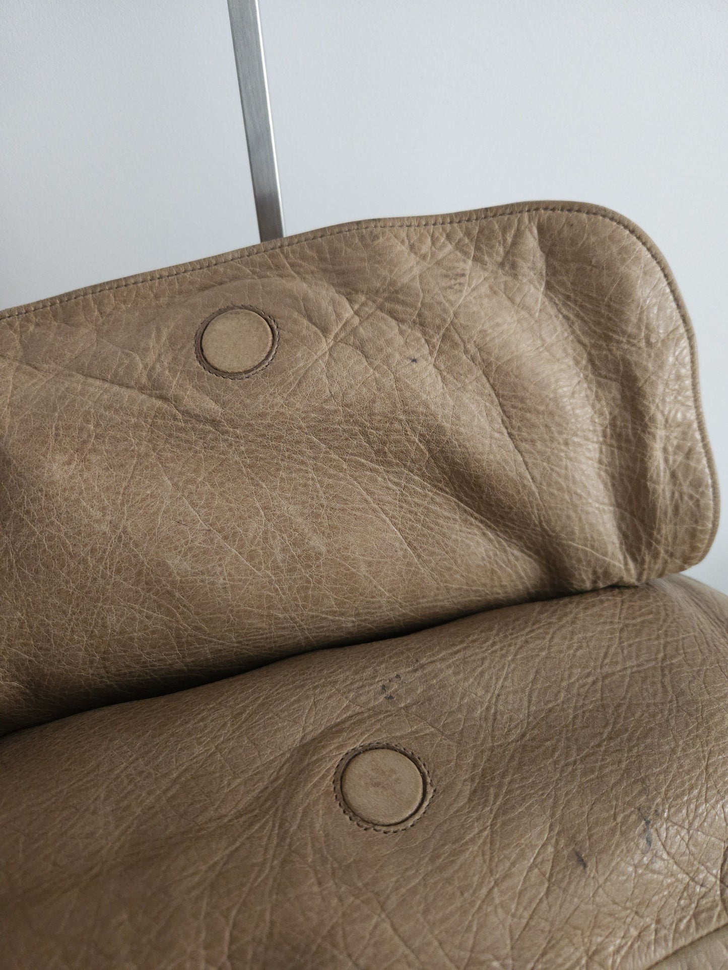 Balenciaga the folk messenger bag