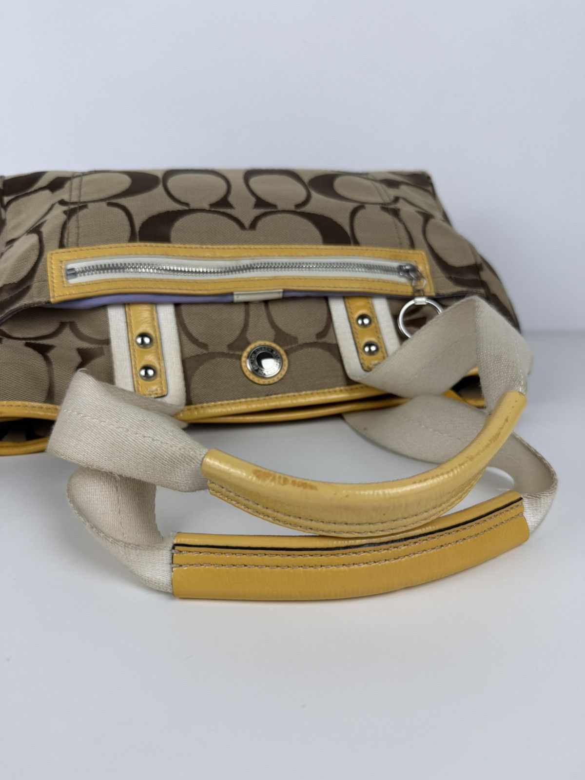 Coach signature daisy tote bag