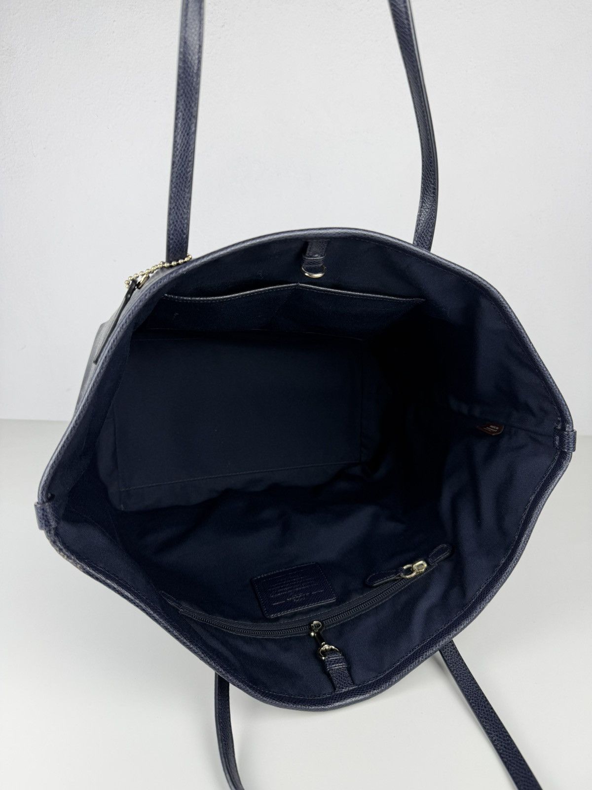 Coach crossgrain leather taxi tote dark navy