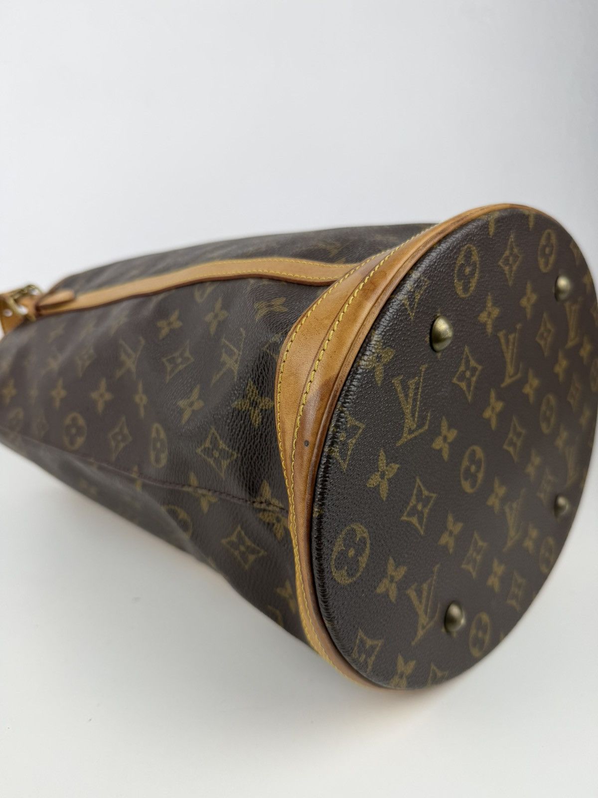 Vintage Louis Vuitton monogram bucket GM