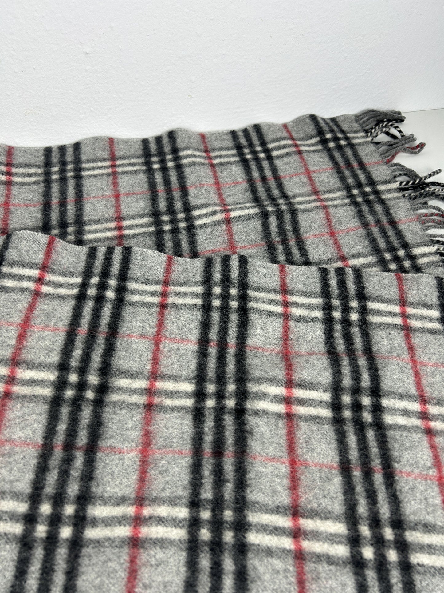 Vintage Burberry gray nova check wool scarf