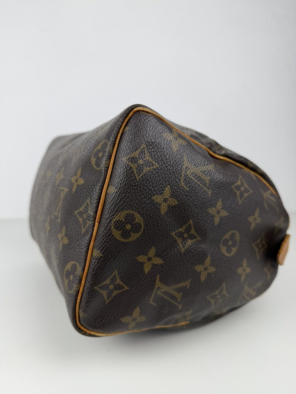 Louis Vuitton monogram speedy 25