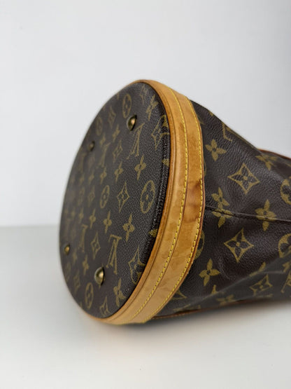Vintage Louis Vuitton monogram bucket GM