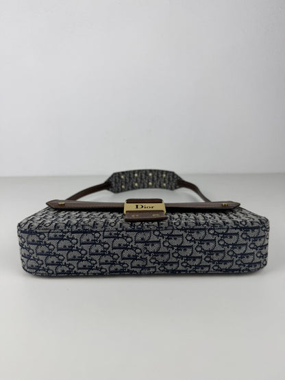 2003 Dior street chic shoulder bag