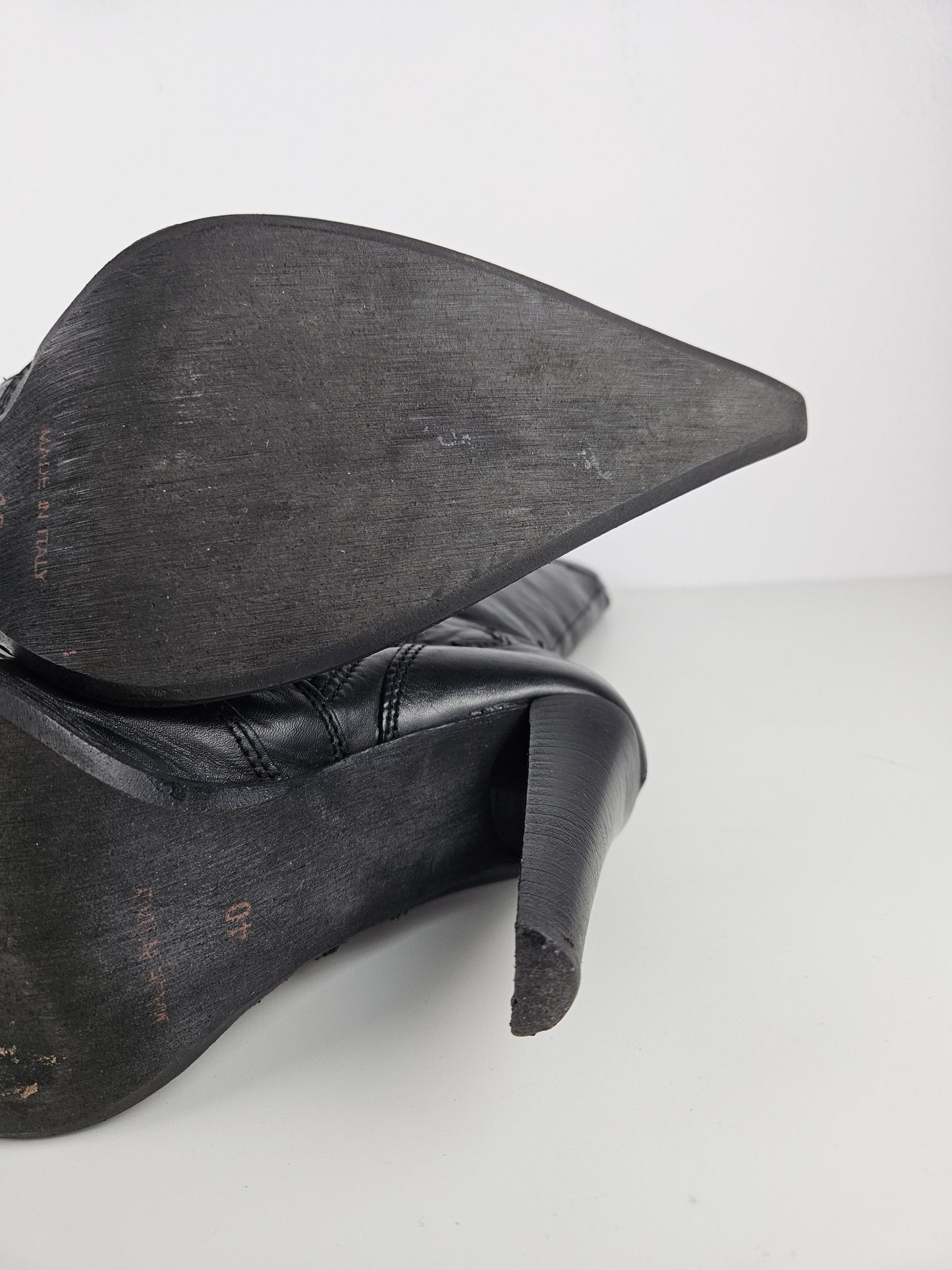 Vintage leather high heel pointed toe cowboy boots