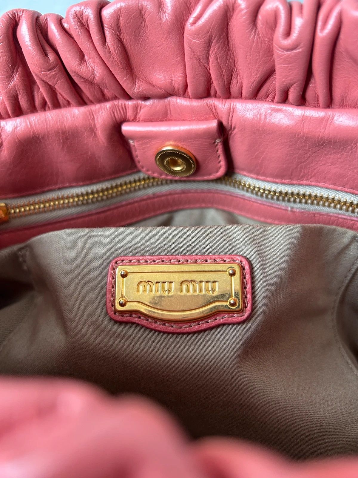 Miu miu vitello bauletto aperto handbag in coral pink
