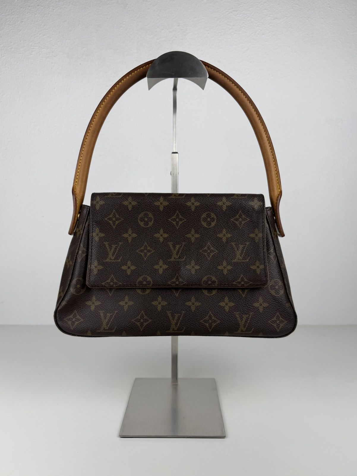 Louis Vuitton monogram Looping PM