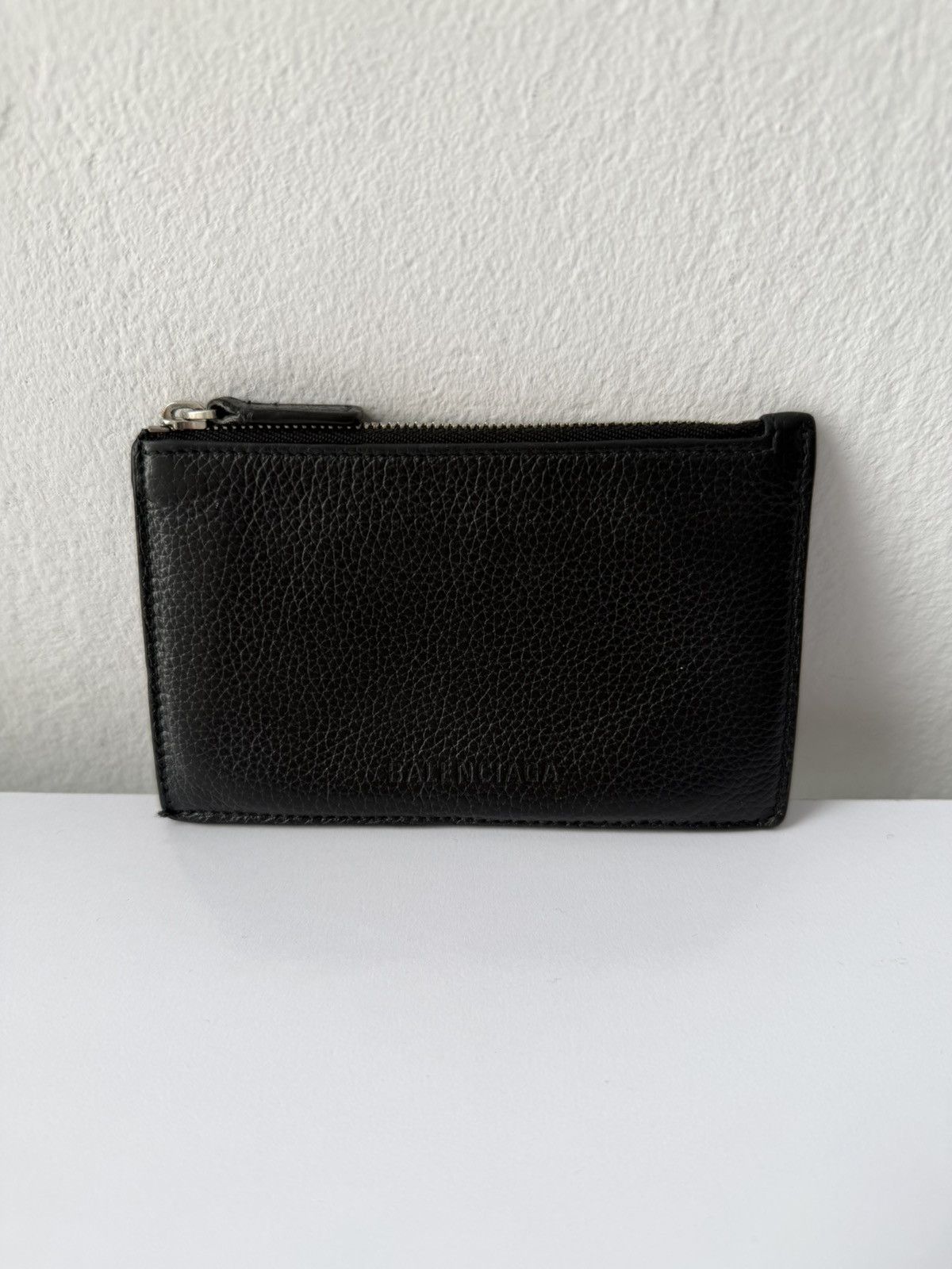 Balenciaga essential leather cardholder