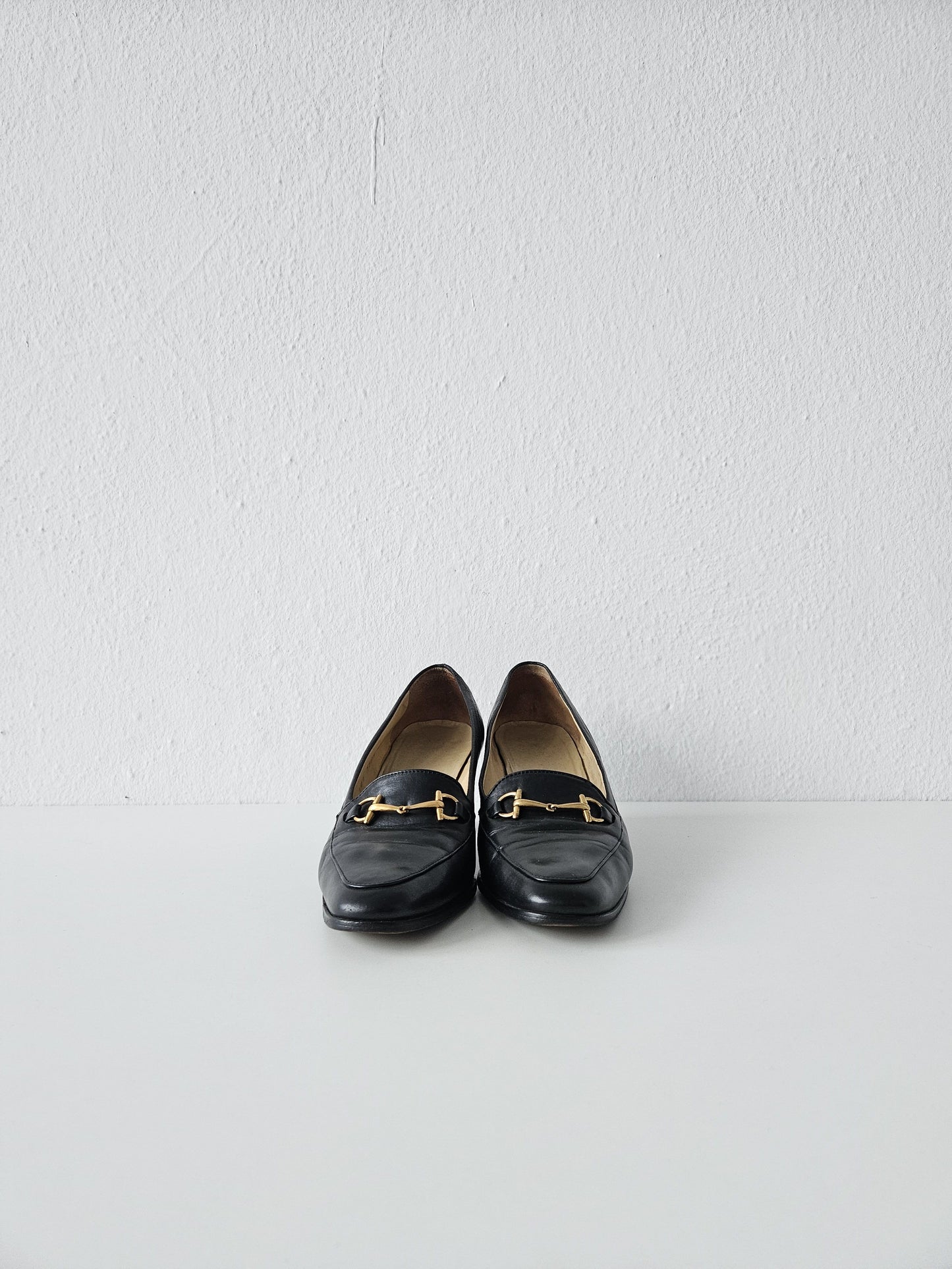 Vintage Gucci almond toe horsebit leather heels
