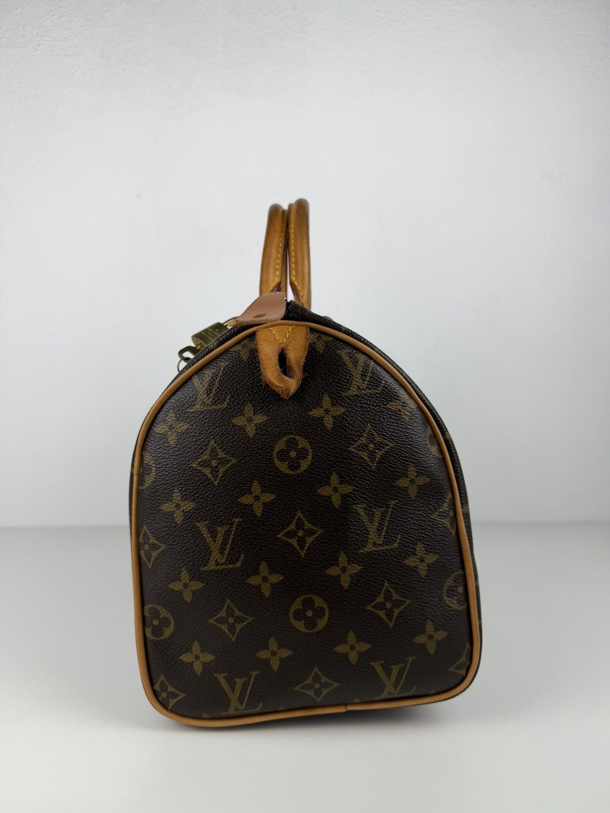 Louis Vuitton monogram speedy 30