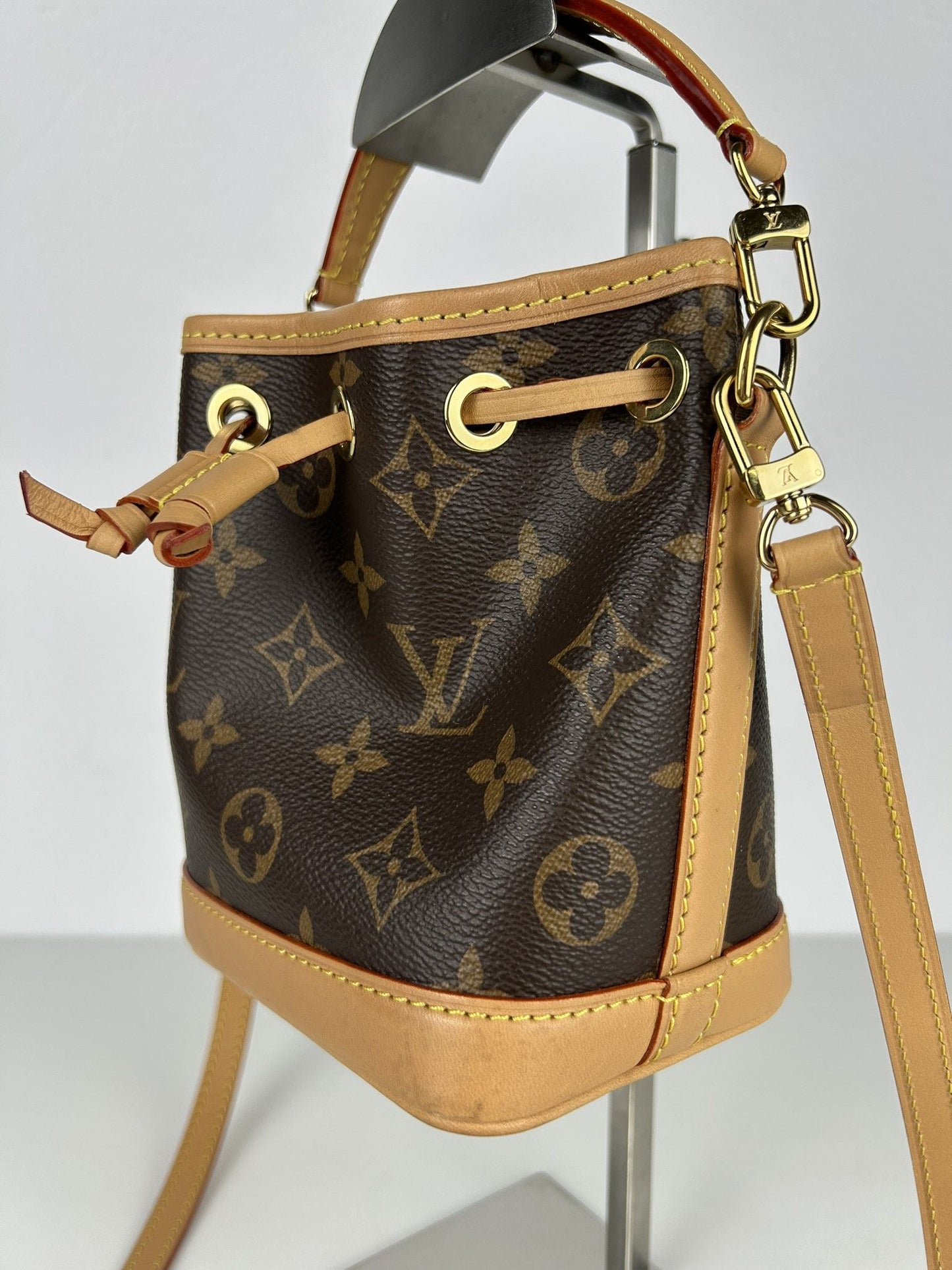 Louis Vuitton monogram nano noe