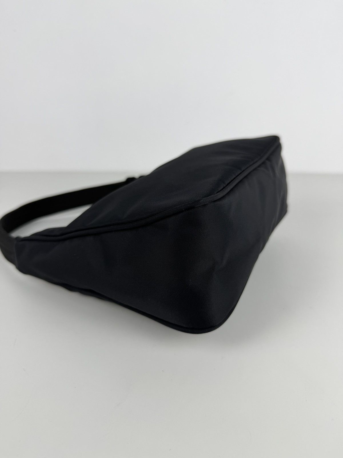 Vintage prada tessuto nylon triangle logo mini hobo bag
