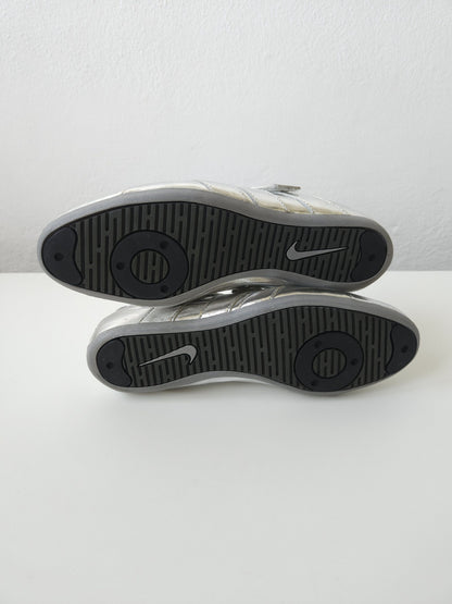 Vintage y2k nike fixed speed V silver