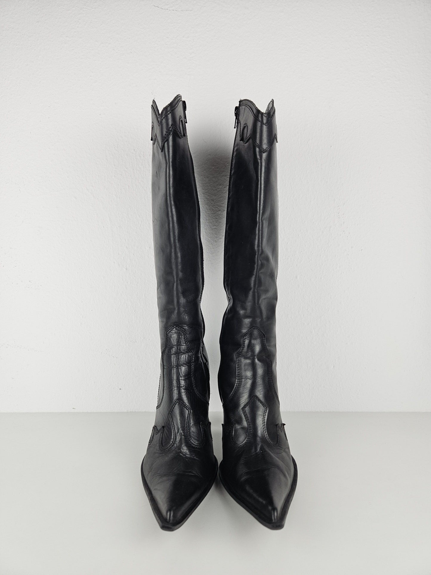 Vintage leather high heel pointed toe cowboy boots