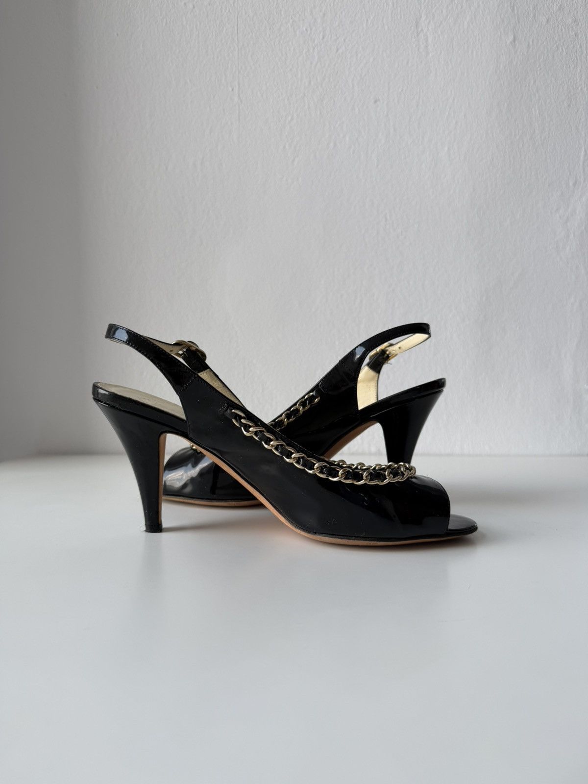 SS2011 Chanel patent leather chain open toe heels
