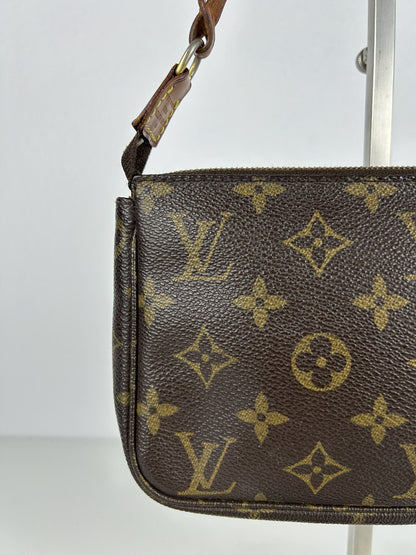 Vintage Louis Vuitton monogram pochette accessoires mini bag