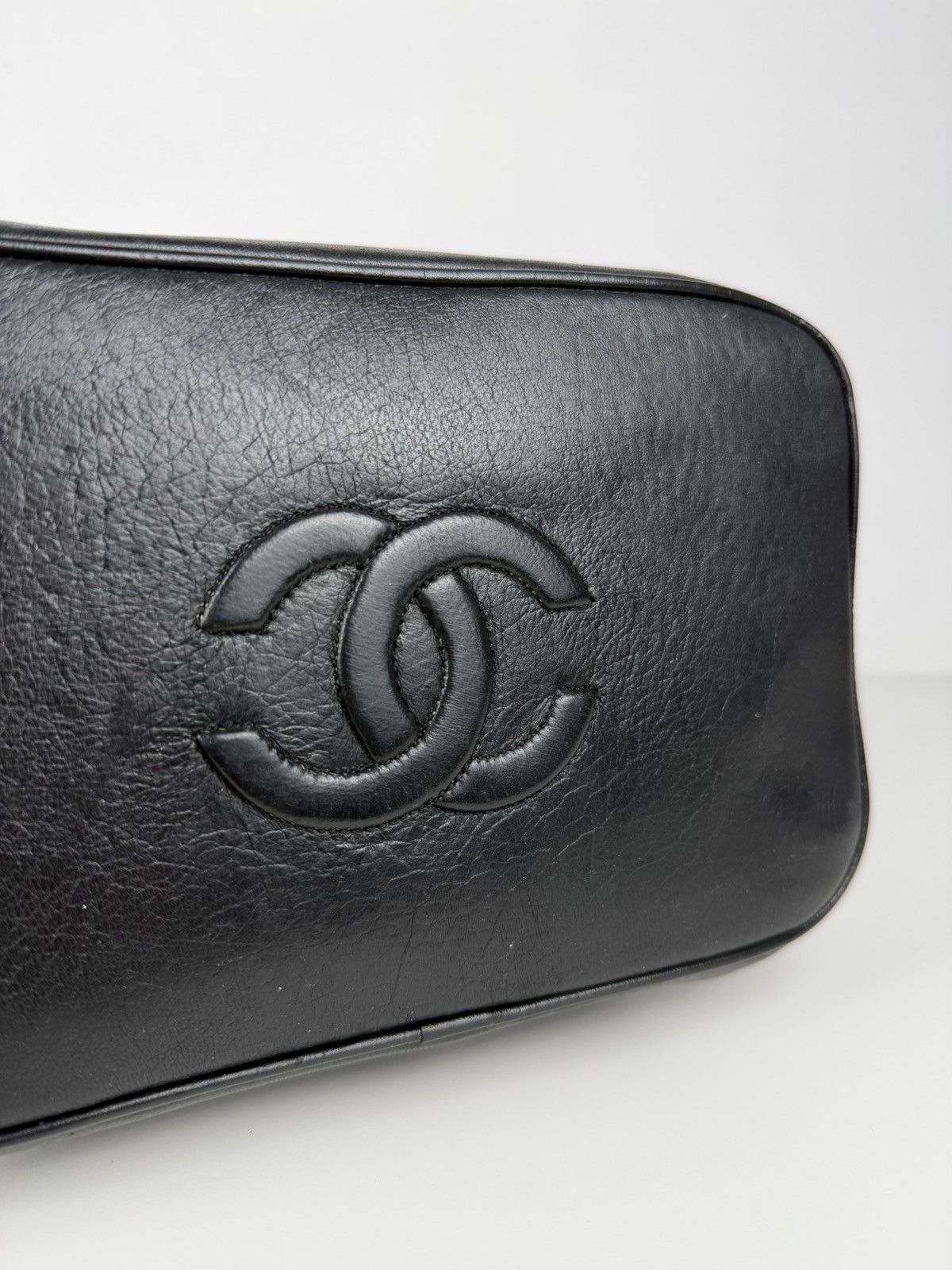 Vintage Chanel lambskin CC logo drawstring bag