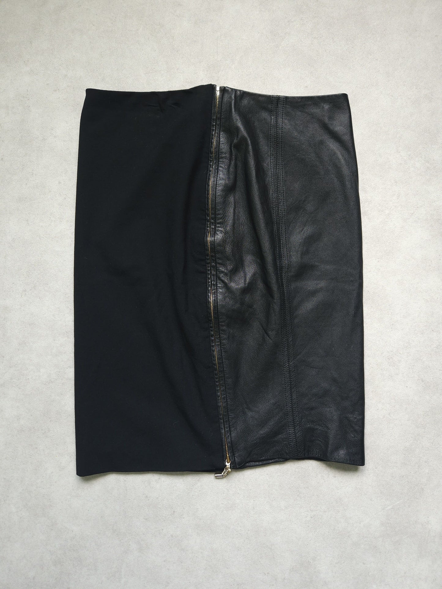 Gianni Versace Couture leather and wool zip off pencil skirt
