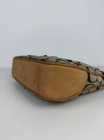 Coach hamptons leather and canvas clasp shoulder bag