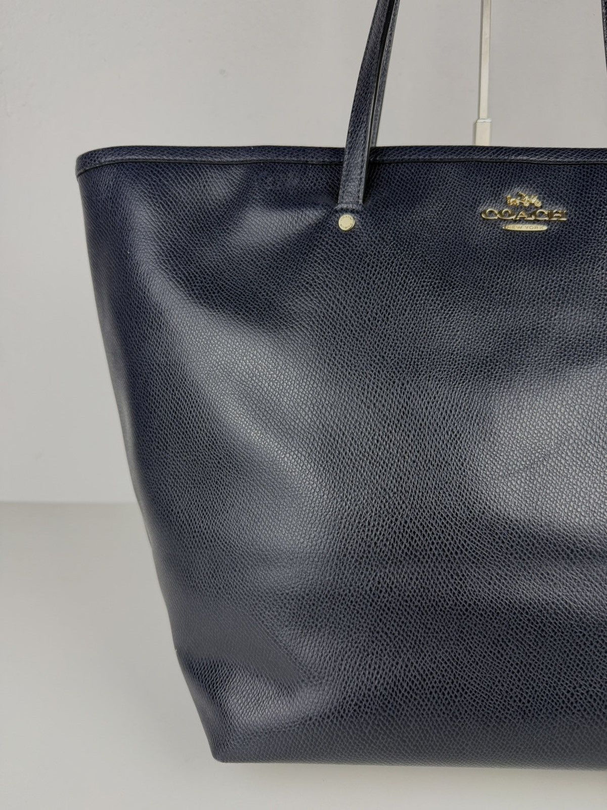 Coach crossgrain leather taxi tote dark navy