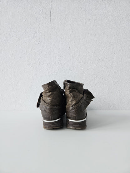 Archive AS98 olive leather bondage side zip ankle boots