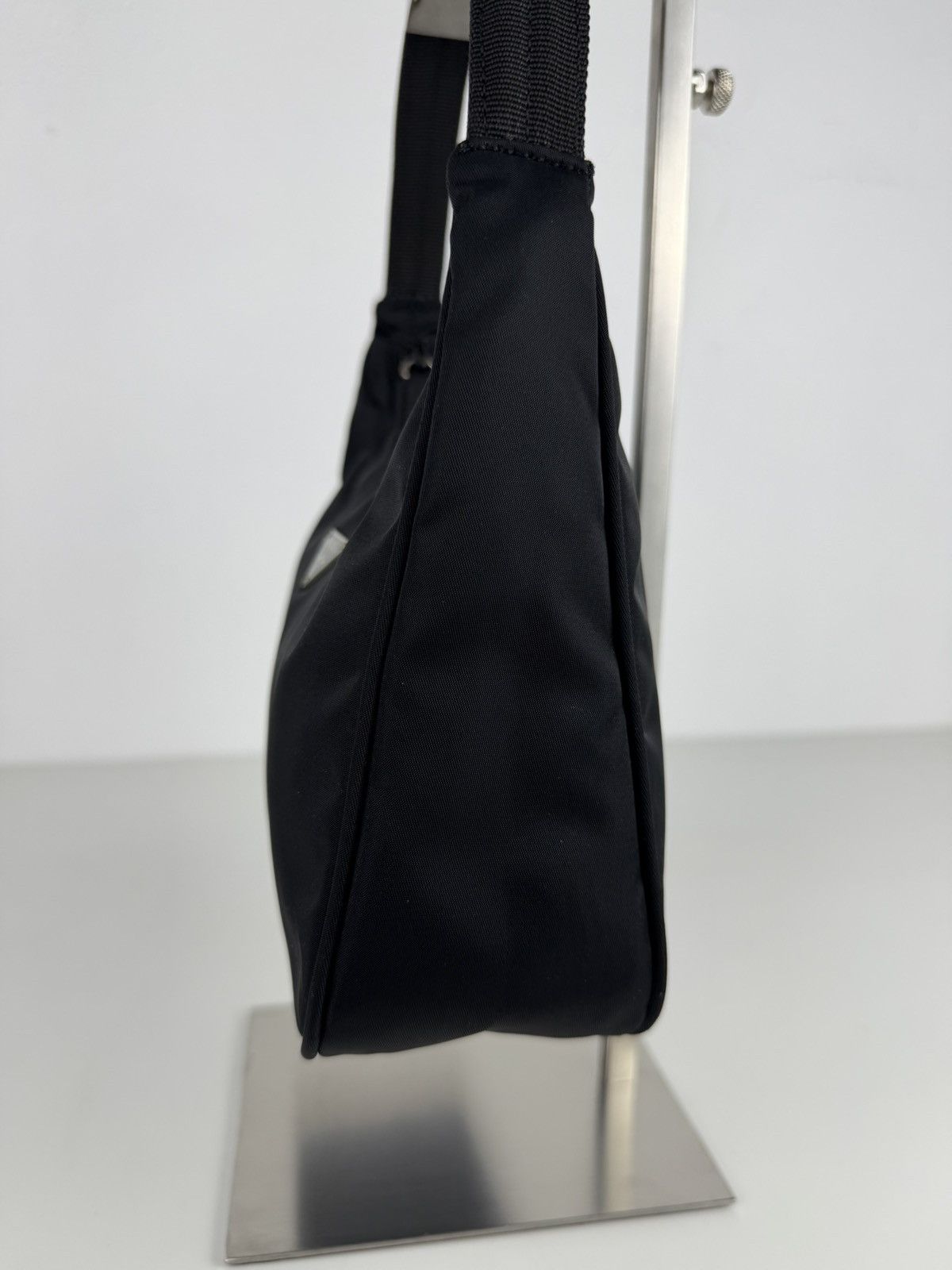 Vintage prada tessuto nylon triangle logo mini hobo bag