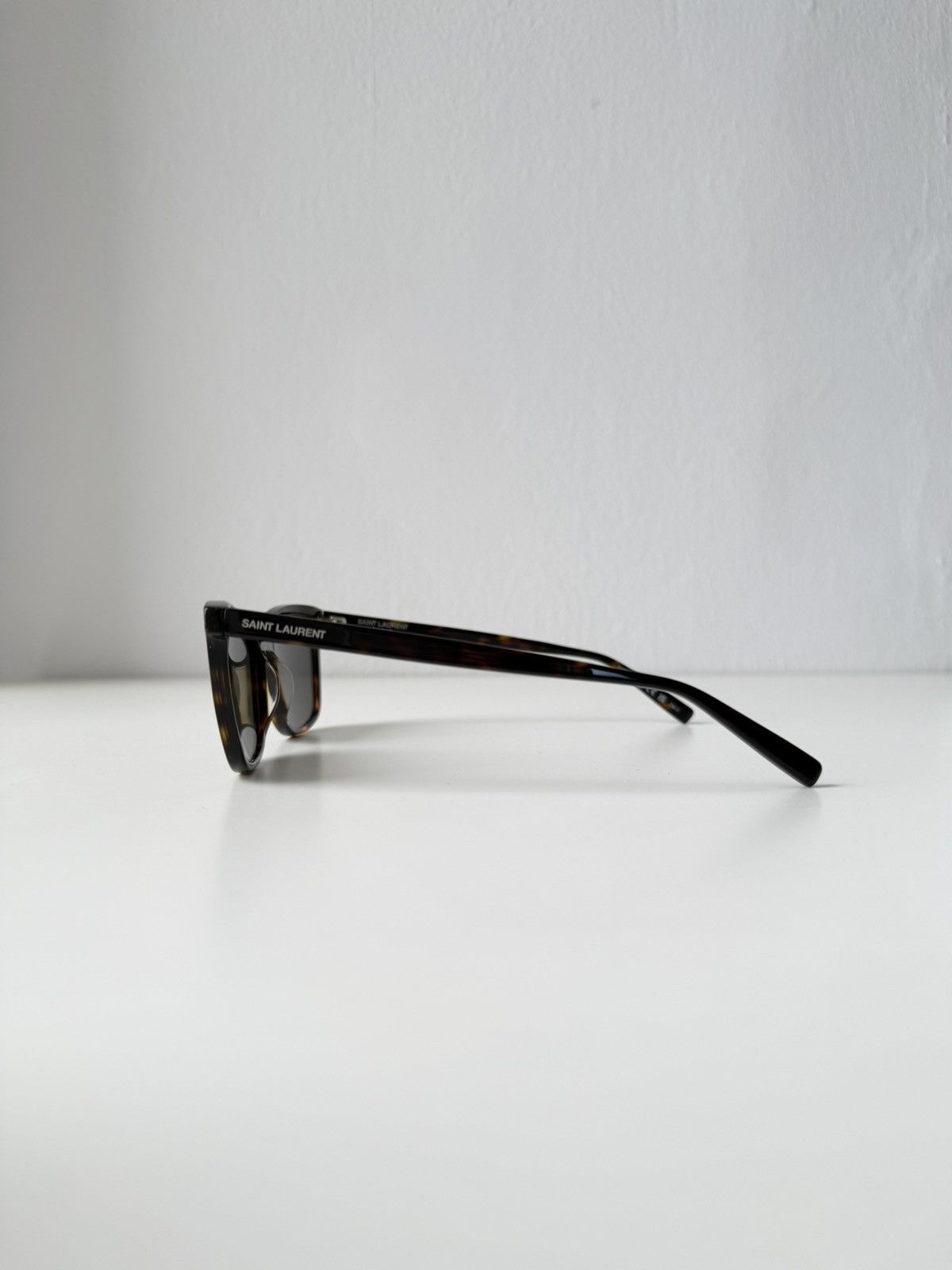 Saint Laurent SL502 cat eye sunglasses