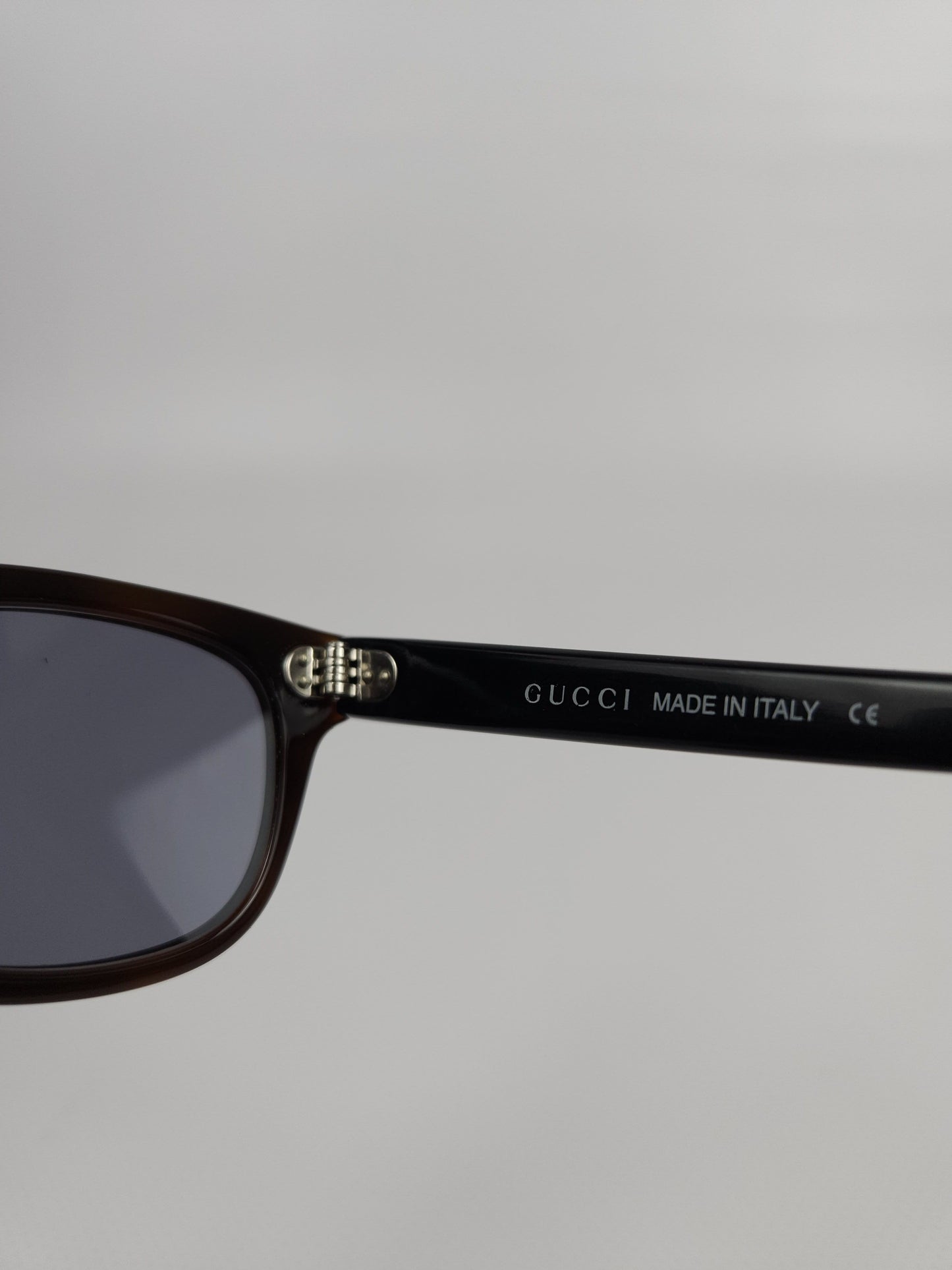 Gucci GG1135/S wayfarer type sunglasses