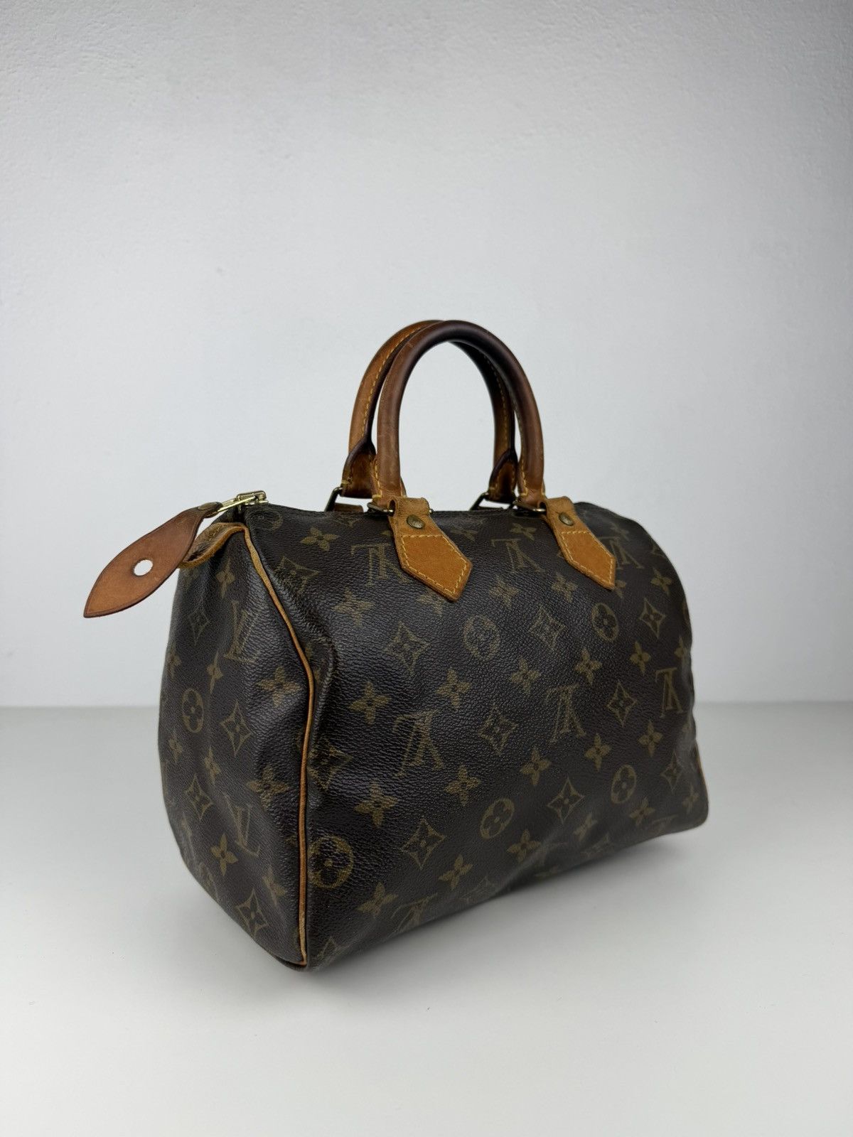 Louis Vuitton monogram speedy 25