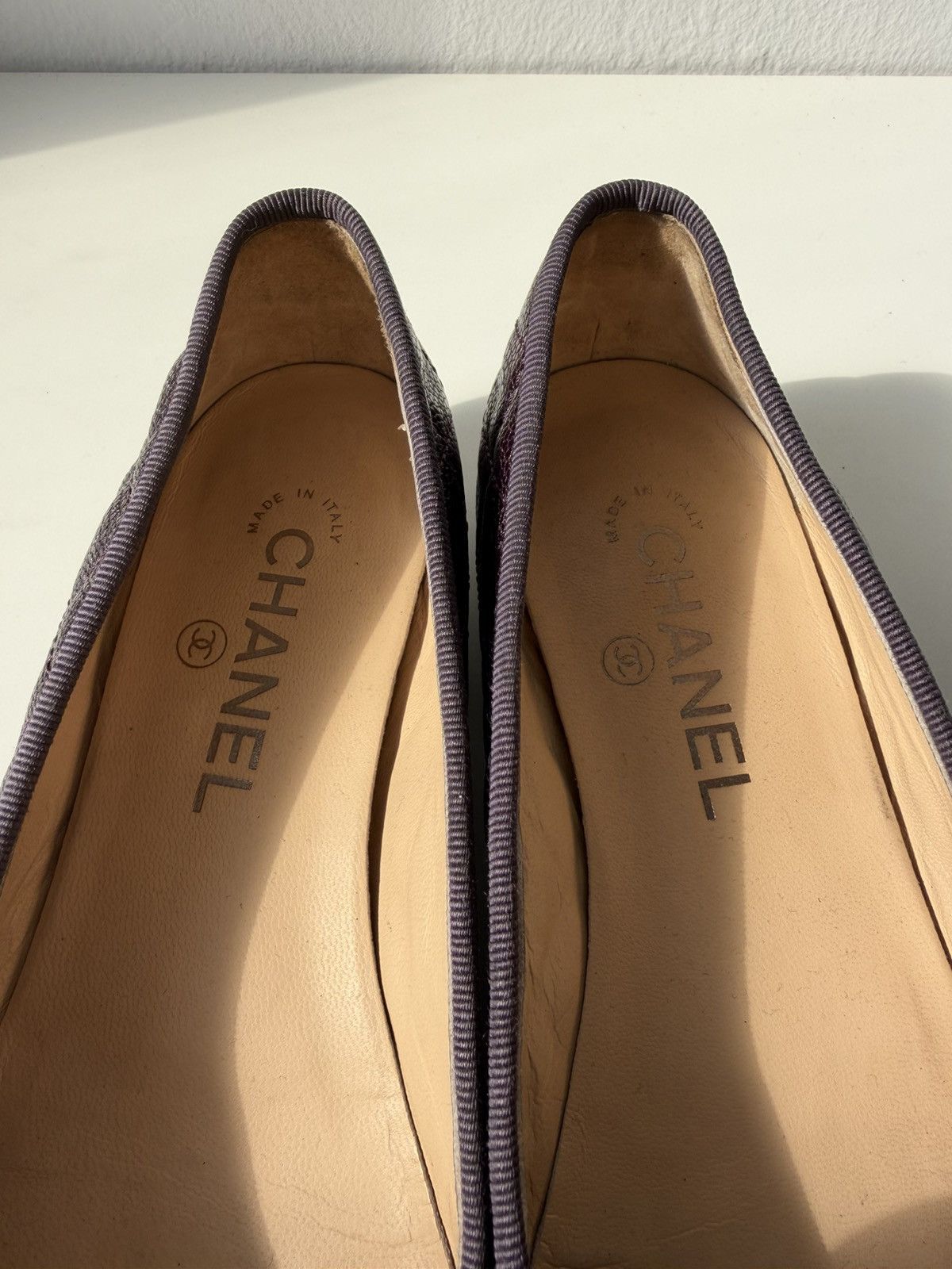 Vintage Chanel ribbon CC logo ballet flats