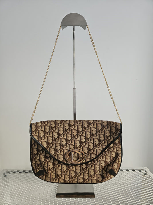 Vintage 80s Dior trotter chain flap shoulder/ crossbody bag