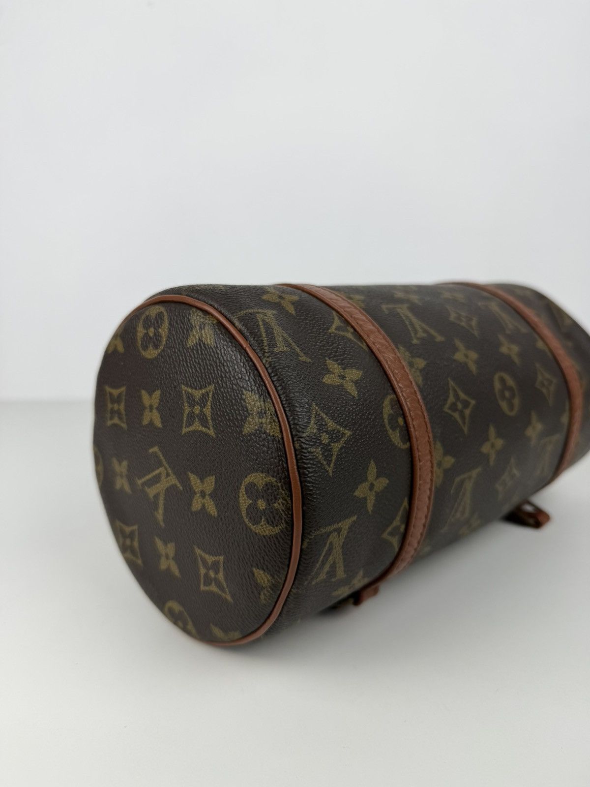 Vintage 80s Louis Vuitton monogram papillon 26