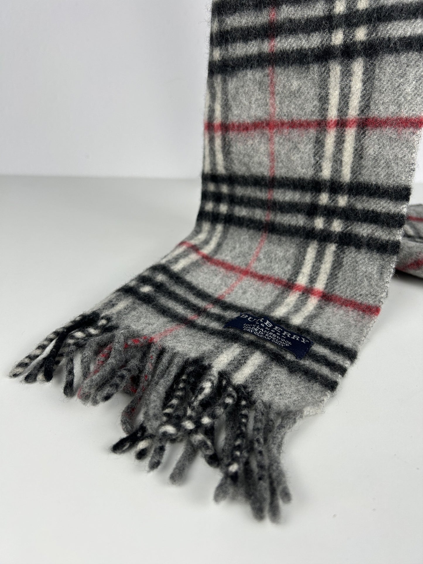 Vintage Burberry gray nova check wool scarf