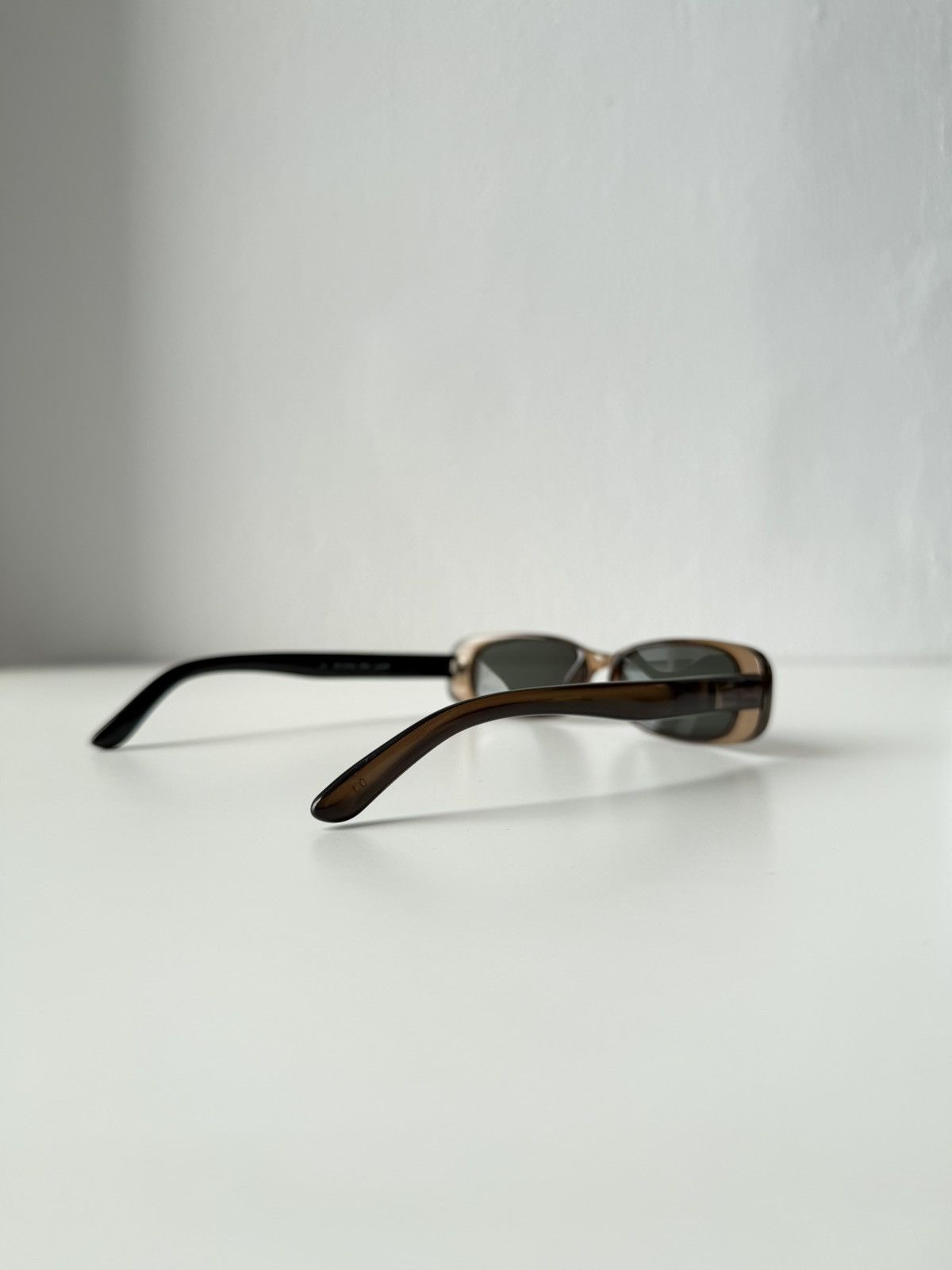Vintage Gucci GG2443 sunglasses Tom Ford era
