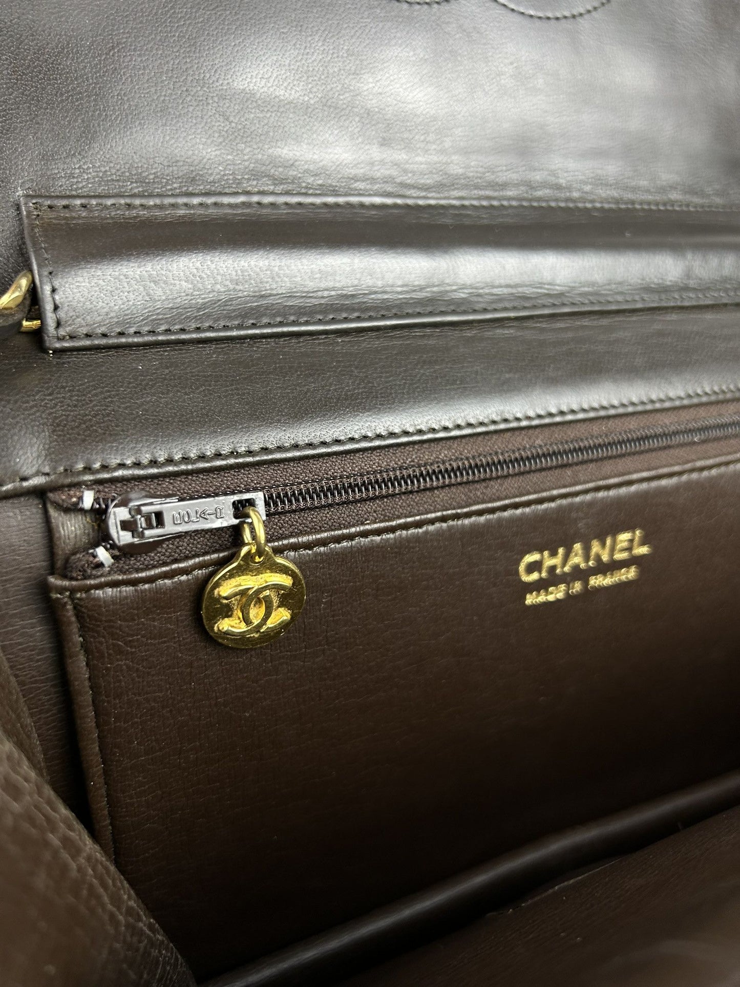 Vintage Chanel timeless/ classique in matelasse quilted lambskin