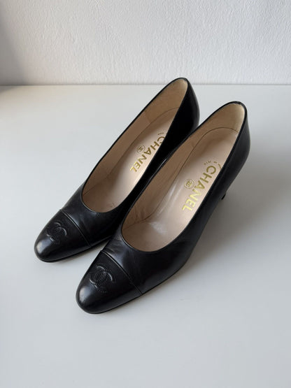 Vintage chanel CC logo block heels