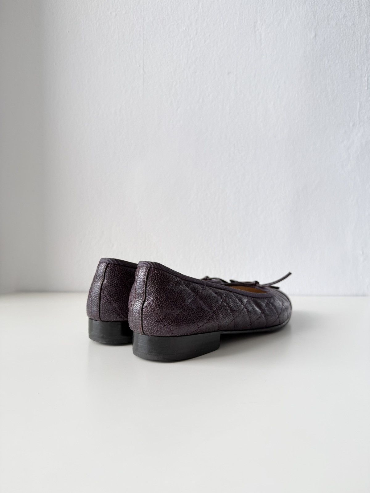 Vintage Chanel ribbon CC logo ballet flats
