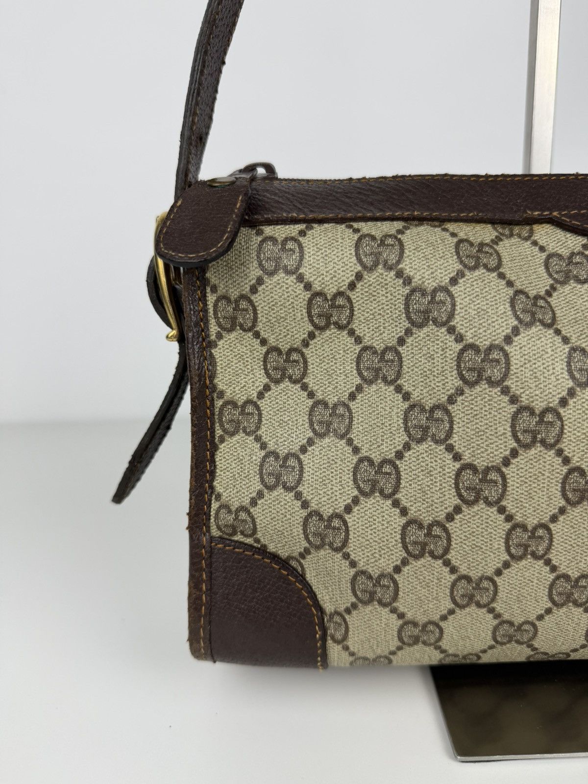 Vintage 70s Gucci monogram shoulder bag
