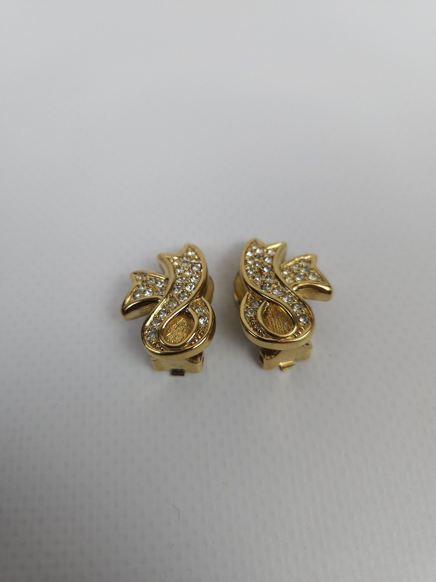 80s Dior rhinestone embellished bow ribbon clip on earrings