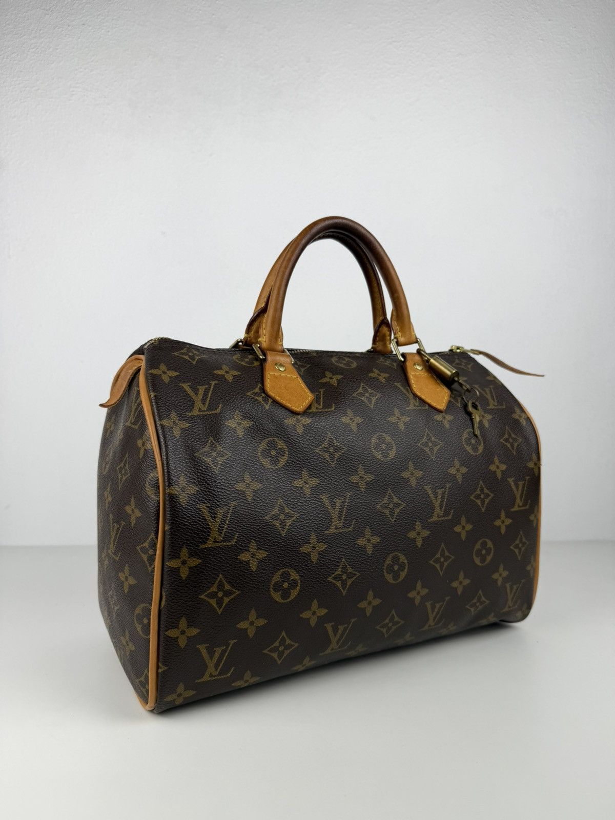 Louis Vuitton monogram speedy 30